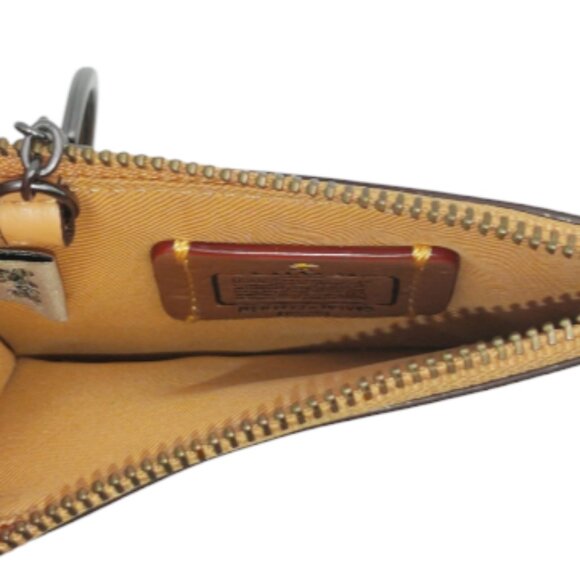 Coach x Peanuts Card Case w/ Keychain - Picture 2 of 5